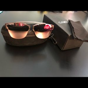 Rose gold mirrored sunglasses